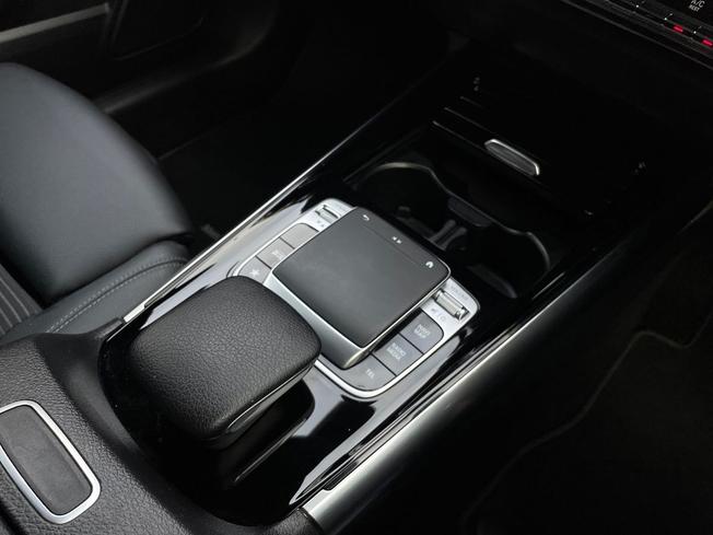 MERCEDES-BENZ B Class Photo 41