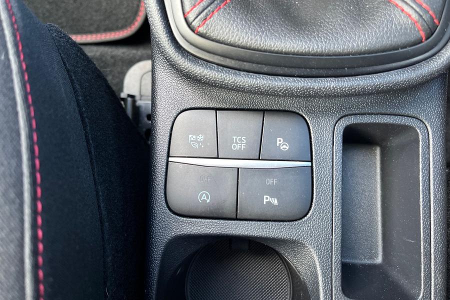 Ford FIESTA Photo autoimg-973e9a10a80828613af4f77de8fc44d7ad3ef0c0.jpg