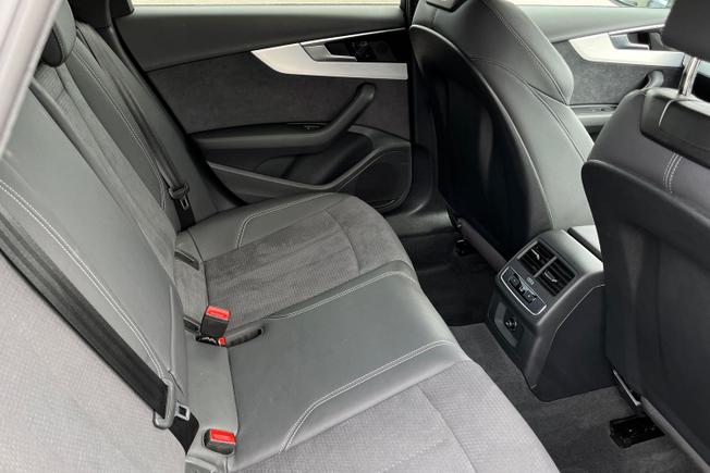 AUDI A4 Avant Photo 44