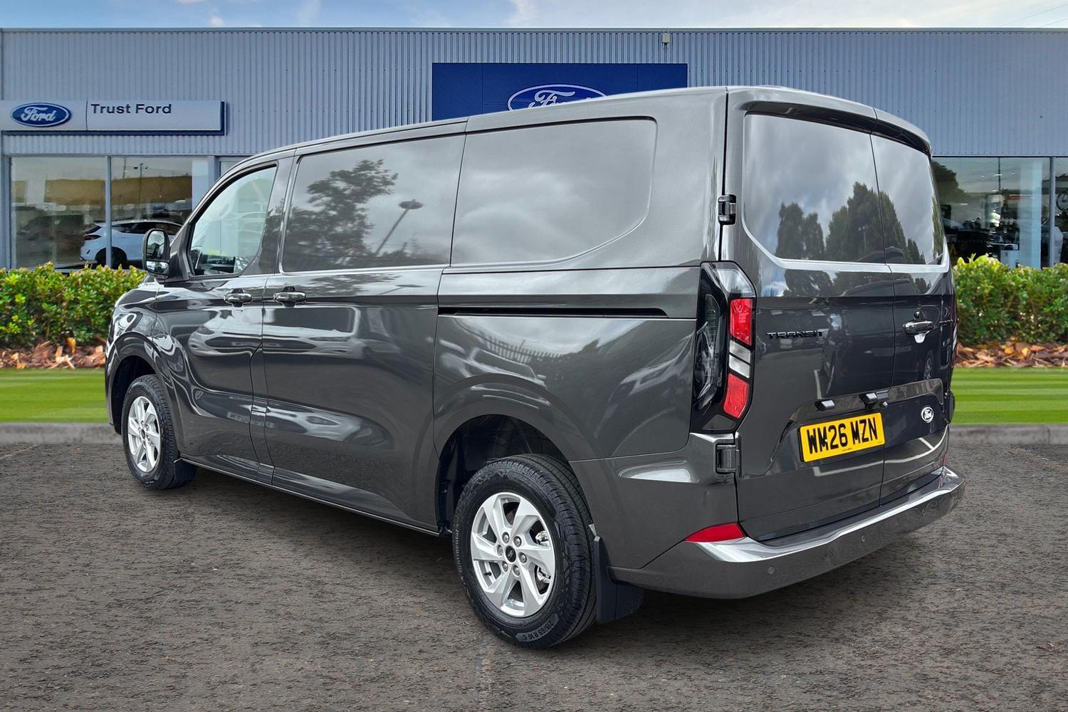 Ford Transit Custom Photo 1