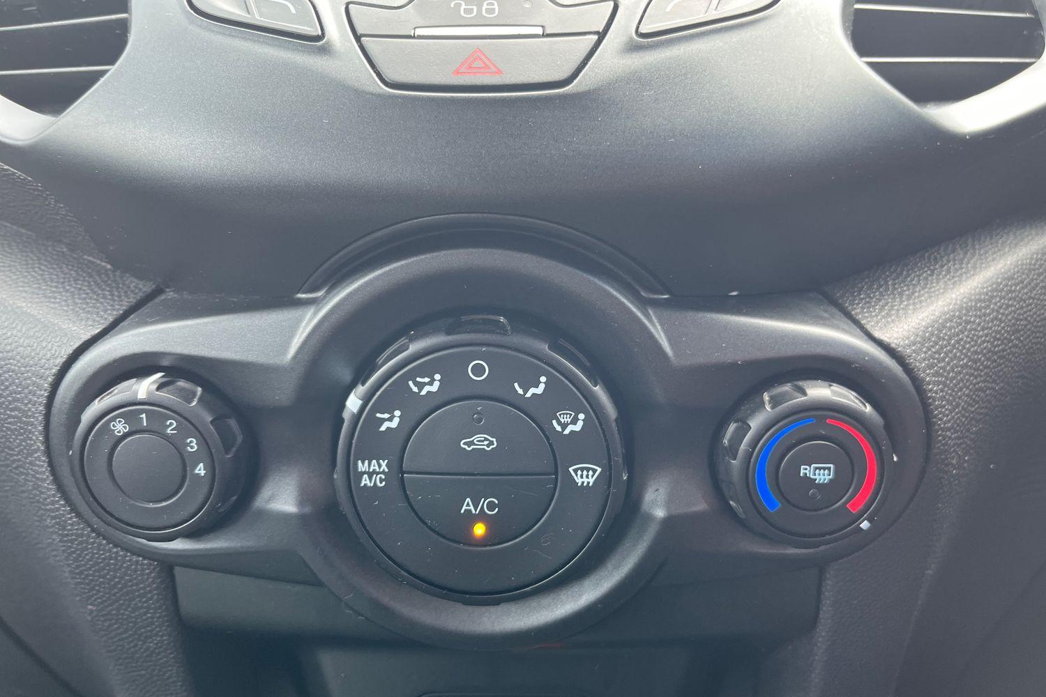 Ford Ecosport Photo 33