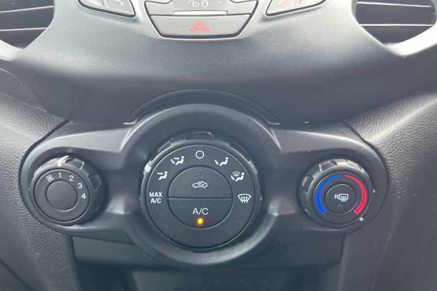 Ford Ecosport Photo autoimg-974270218ea86b82dea31160e312c128ff914c7a.jpg