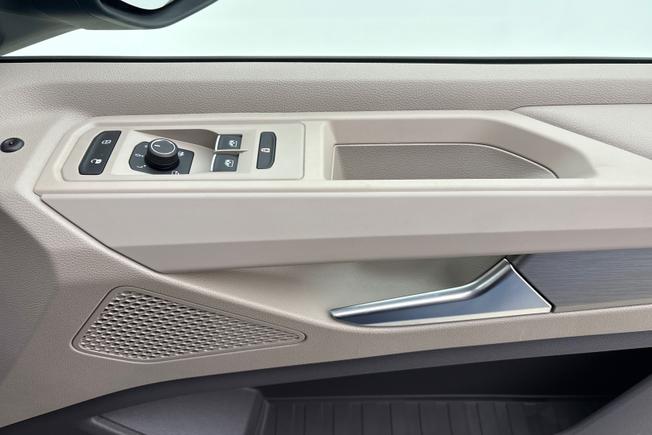 Volkswagen Multivan Photo 29
