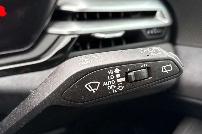 Audi Q4 e-tron Photo 36