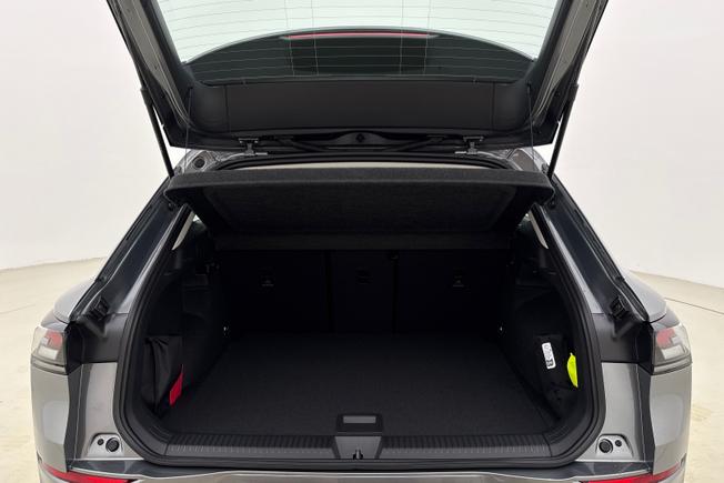 VOLKSWAGEN T-Roc Photo 12