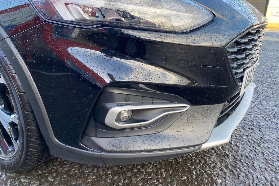 Ford FOCUS Photo autoimg-974c02a71f7e72d69e5970f824c5736fa91a9e67.jpg