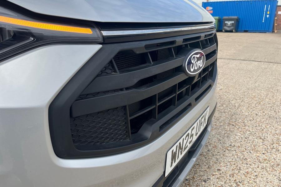 Ford TRANSIT CUSTOM Photo autoimg-974d2f47dcfb7676d6484754b6ec50fd13f1b335.jpg