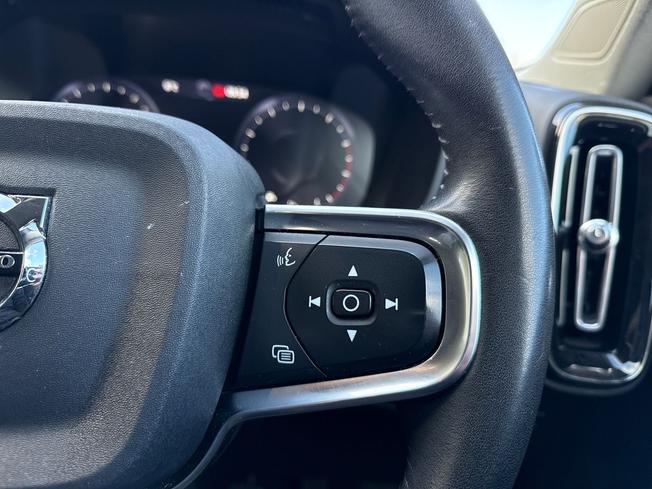 VOLVO Xc40 Photo 17