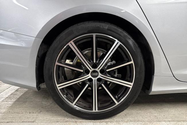 Audi A6 Saloon Photo 5