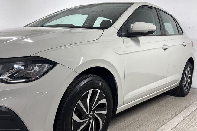 VOLKSWAGEN Polo Photo 30