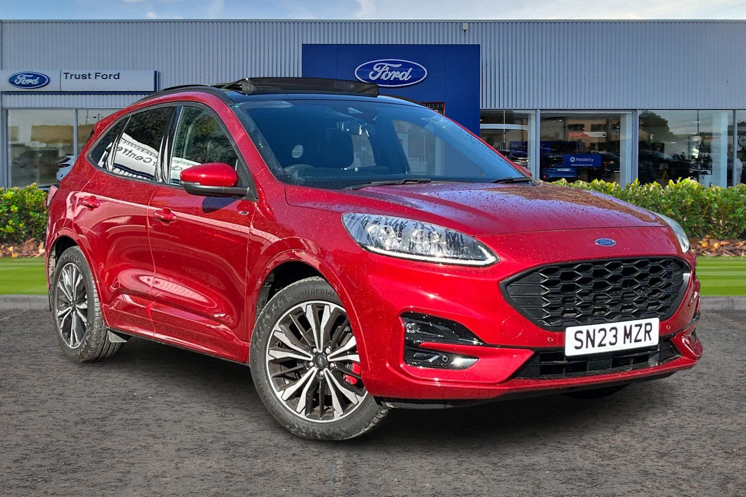 Ford Kuga Photo 0