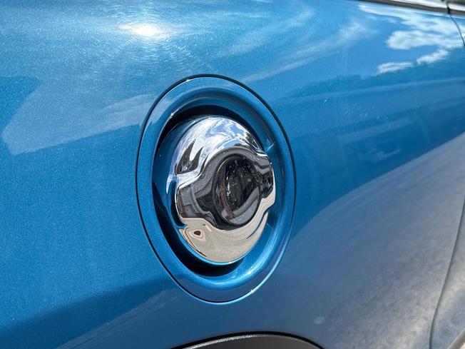 MINI Hatch Photo 37
