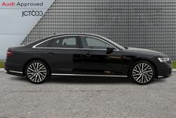 Audi A8 Photo 4