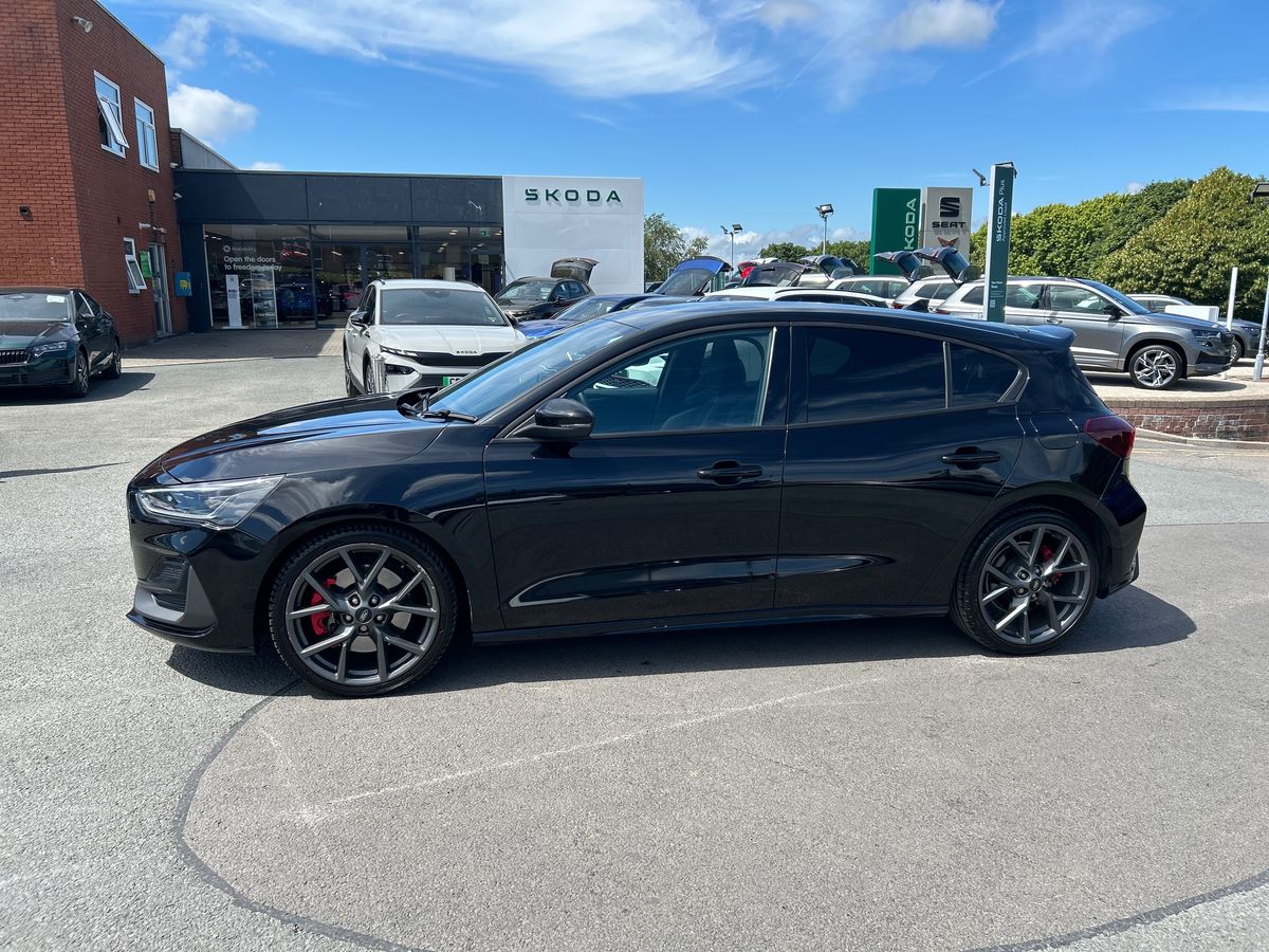 Ford Focus Photo 40