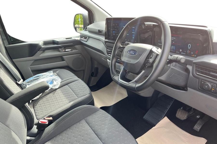 Ford TOURNEO CUSTOM Photo autoimg-976f8f04a2fb459f4e18fd4ec6ba339f8af5b893.jpg