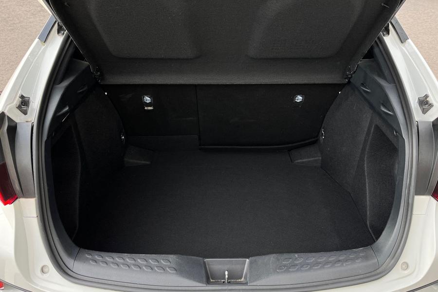 Toyota C-HR Photo autoimg-976f9931b6d02b440b58bee24770289f13d55a71.jpg