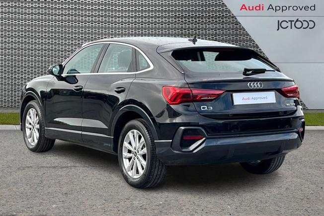 AUDI Q3 Photo 3