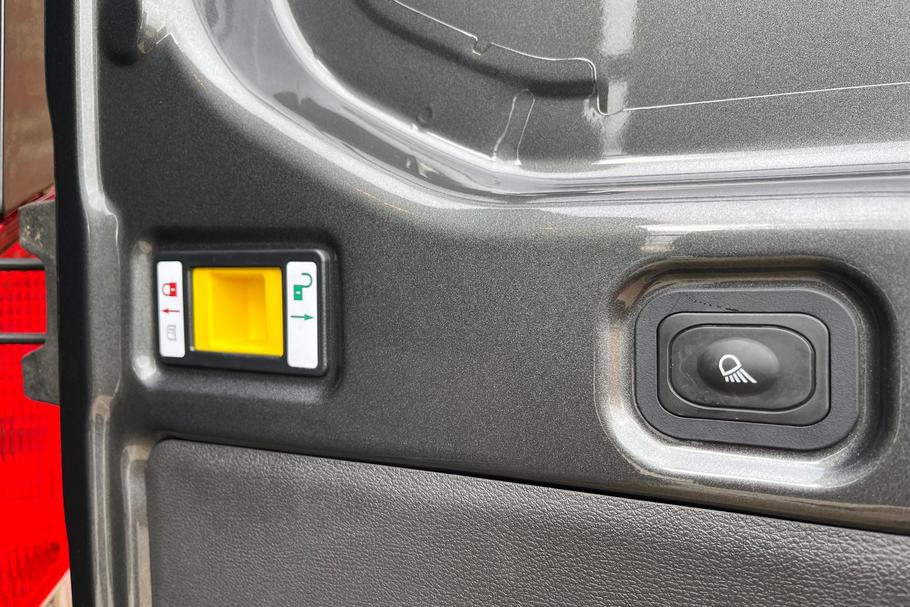 Used FORD TRANSIT LS75OLR 16