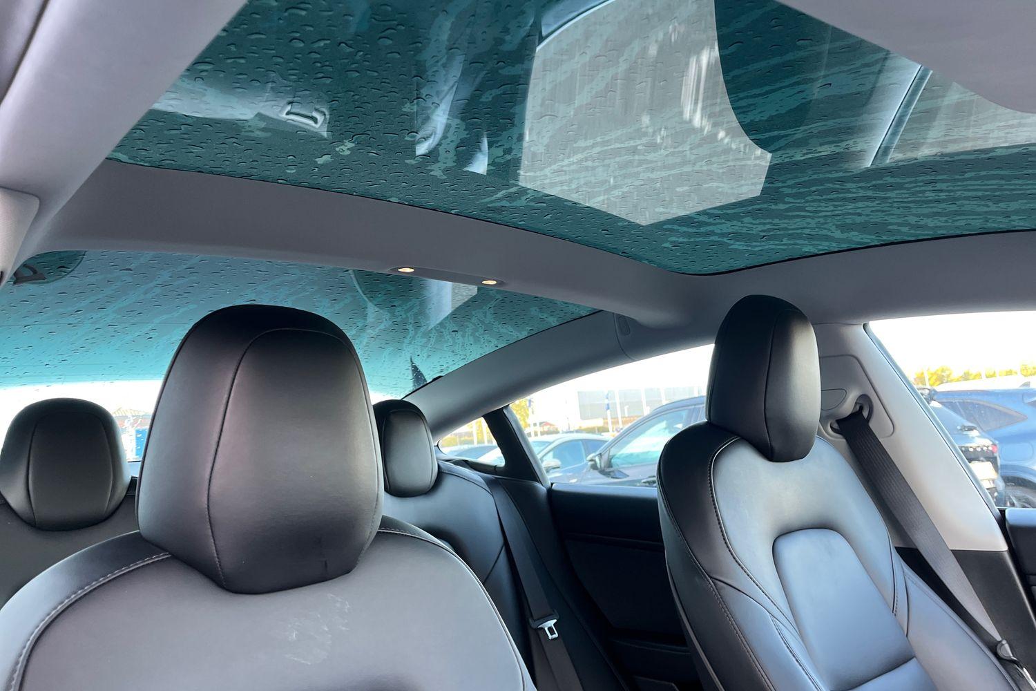 TESLA MODEL 3 Photo 34
