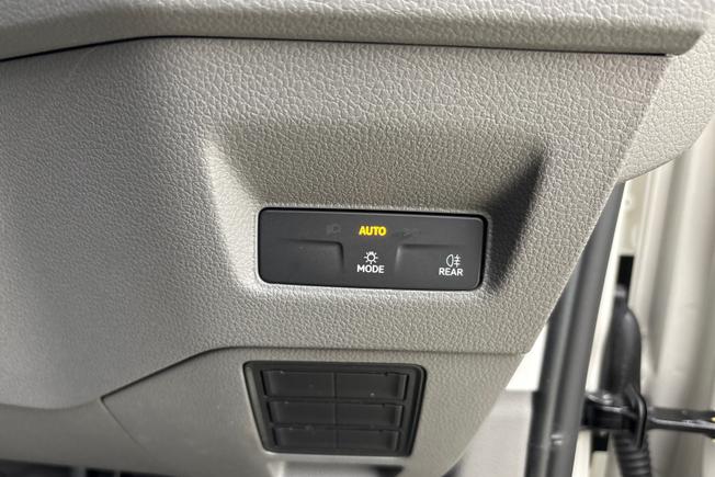VOLKSWAGEN Crafter Photo 25
