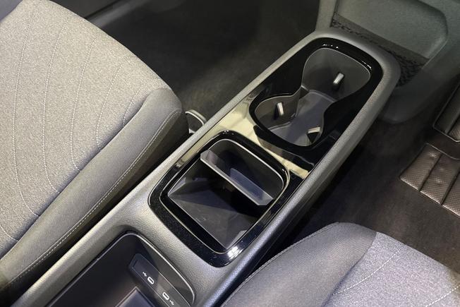 VOLKSWAGEN ID.3 Photo 15