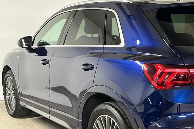 Audi Q3 Photo 33