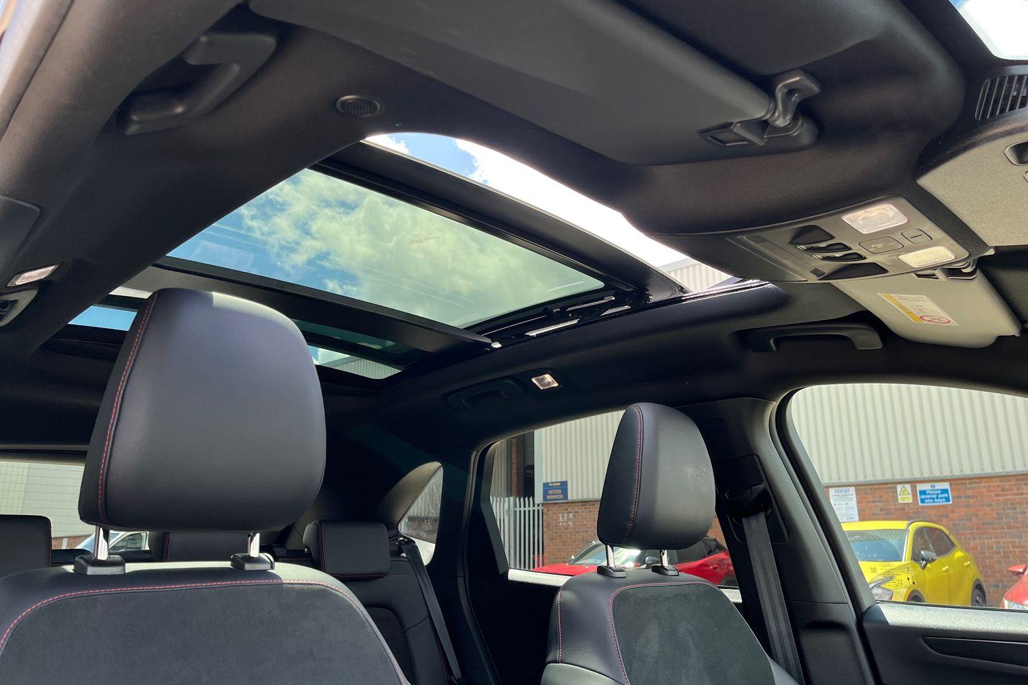 Ford Kuga Photo 39