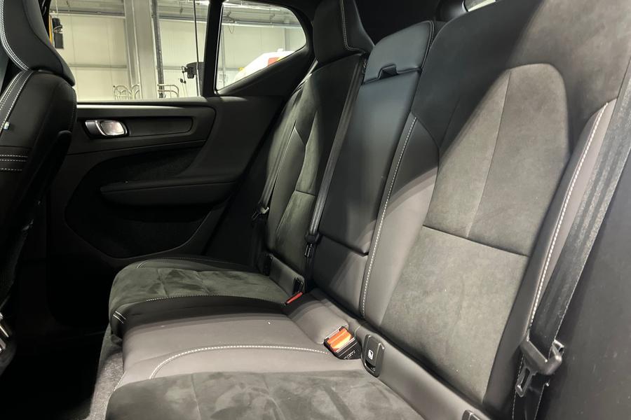 Volvo XC40 Photo autoimg-9781e27b4a0e5c99dae7828a620f5401762f8f4e.jpg