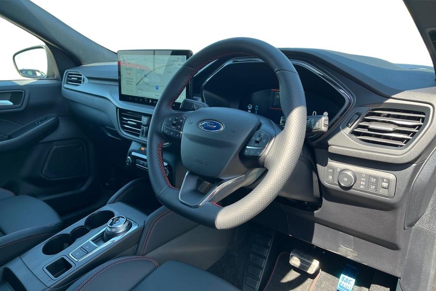 Ford Kuga Photo autoimg-97841d16f7958e7538f41d349e83f3905cd53c28.jpg