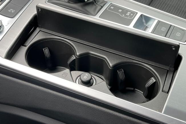 AUDI A6 Avant Photo 28