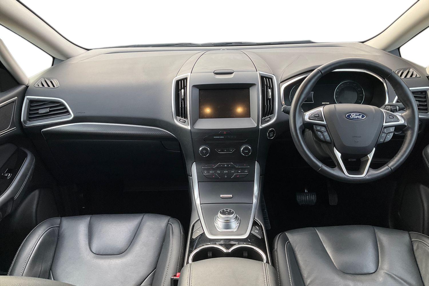 Ford S-MAX Photo 9