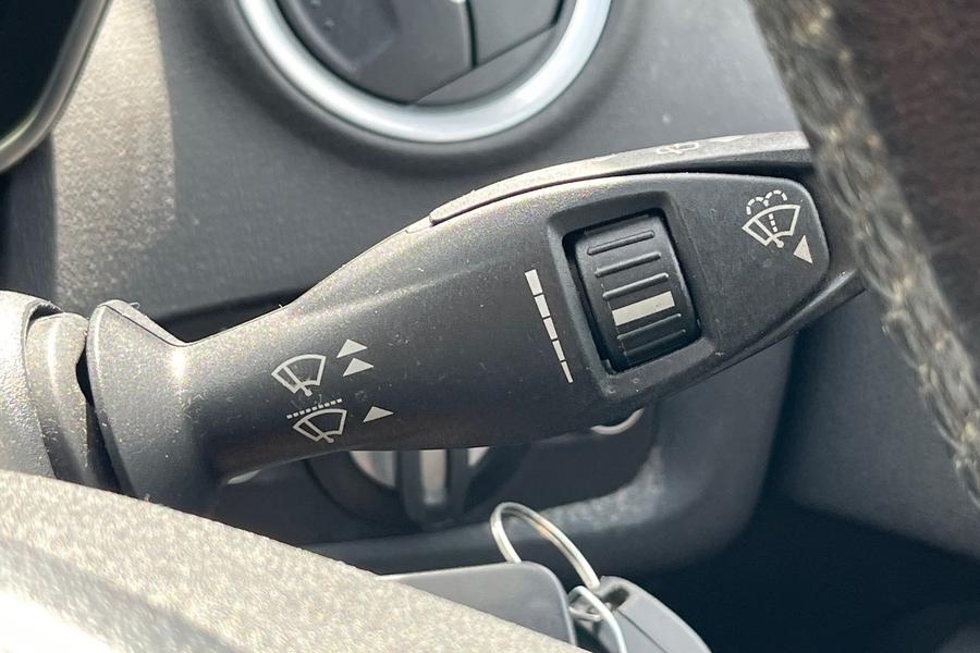 Ford FIESTA Photo autoimg-9796267b9670c54d0966739ecfa3f281fd02162b.jpg