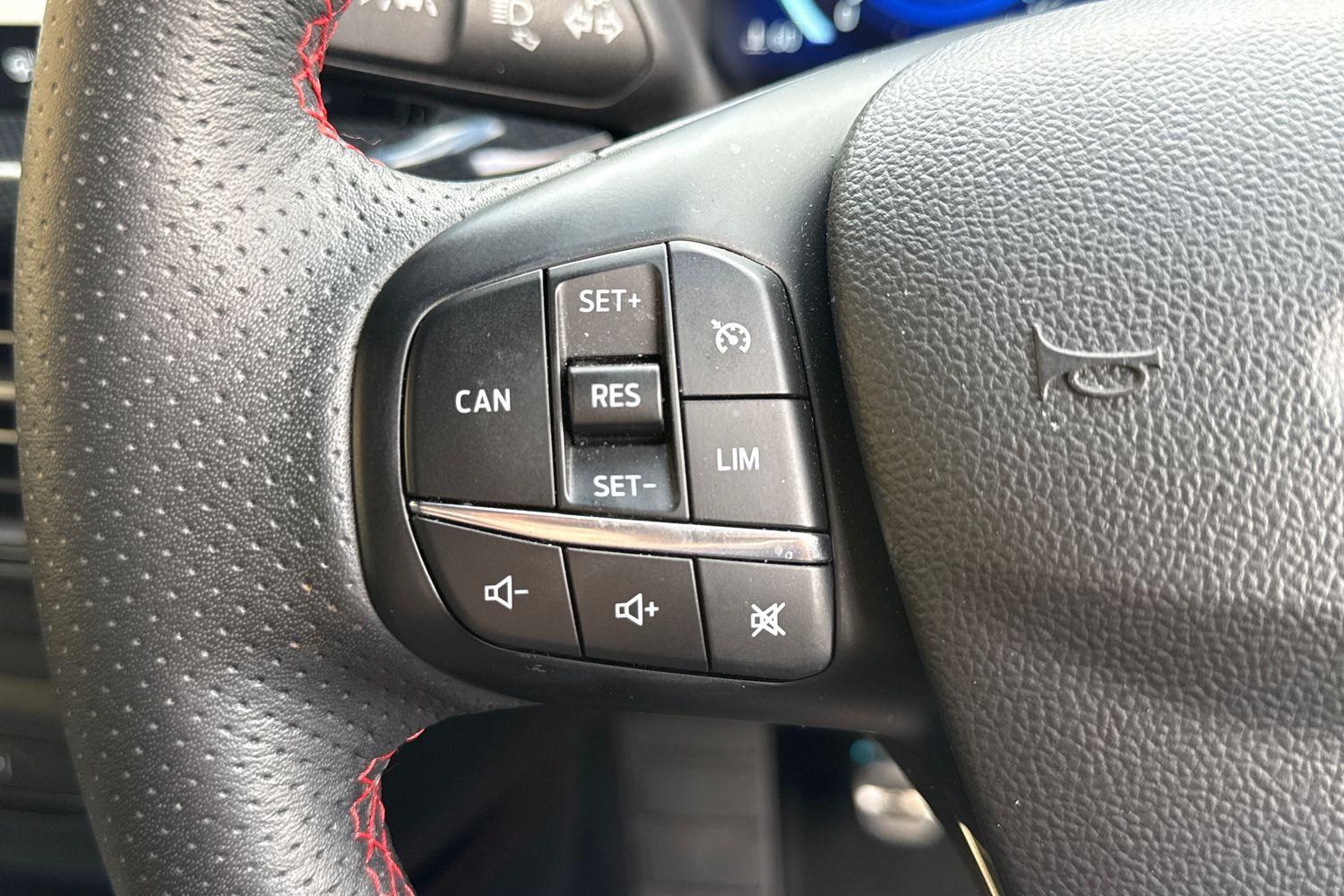 Ford FOCUS Photo 22
