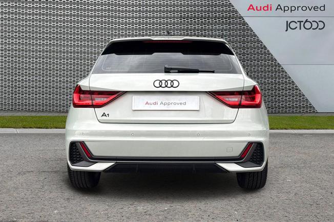 AUDI A1 Photo 7