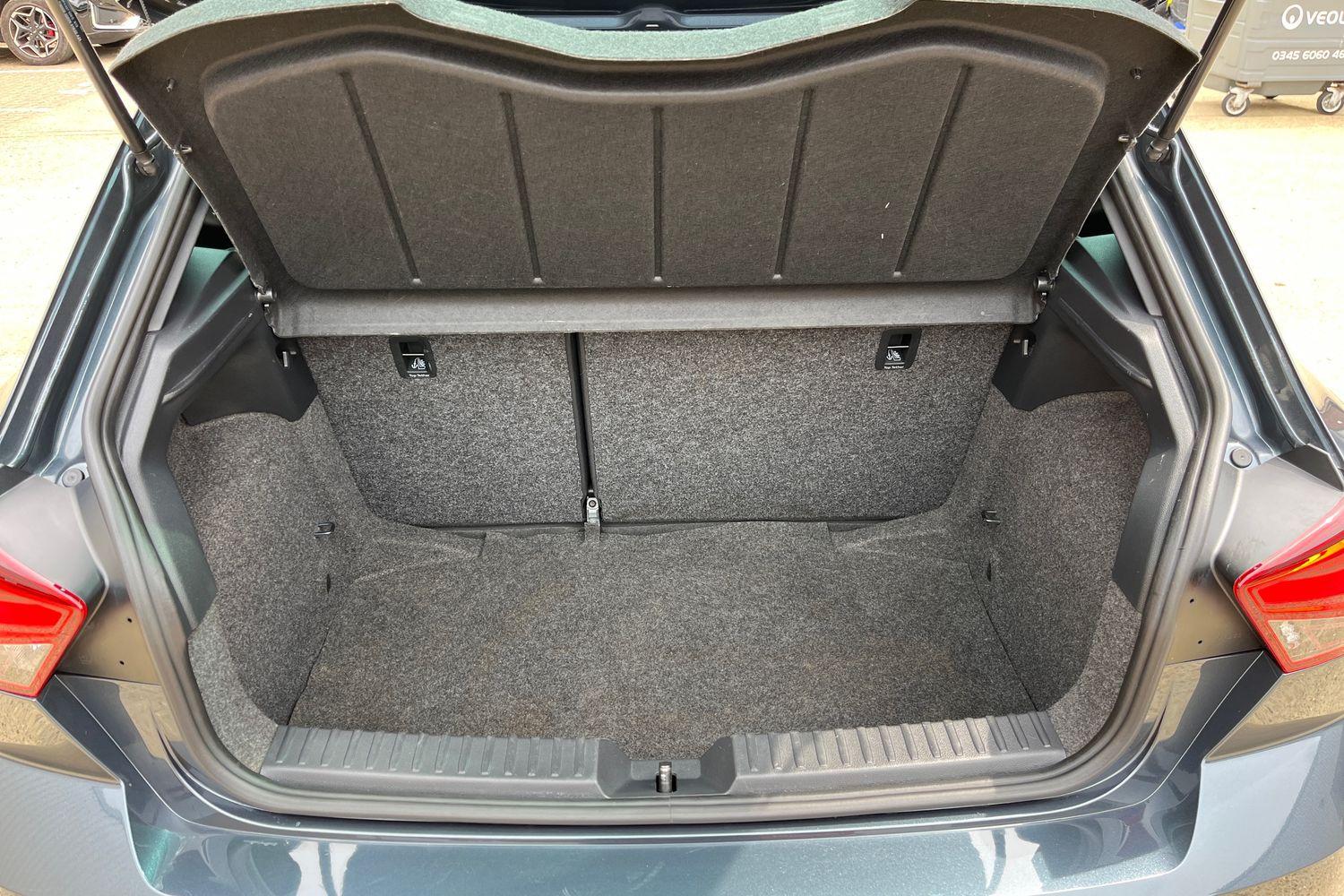 SEAT Ibiza Photo 20