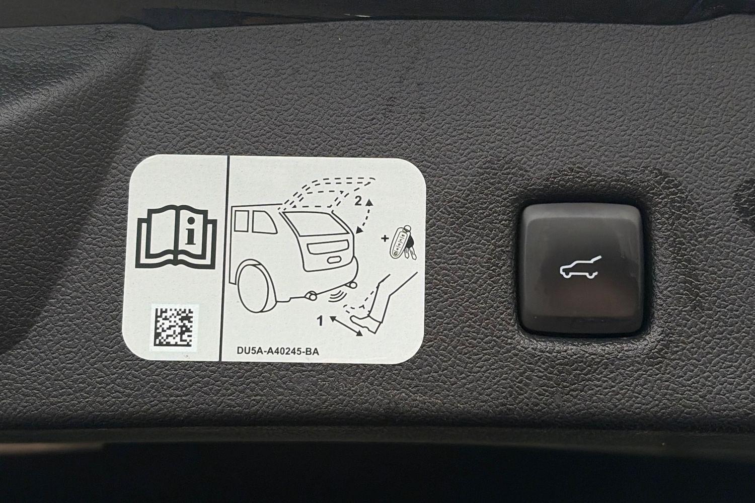 Ford KUGA Photo 25