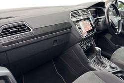 Volkswagen Tiguan Photo 2