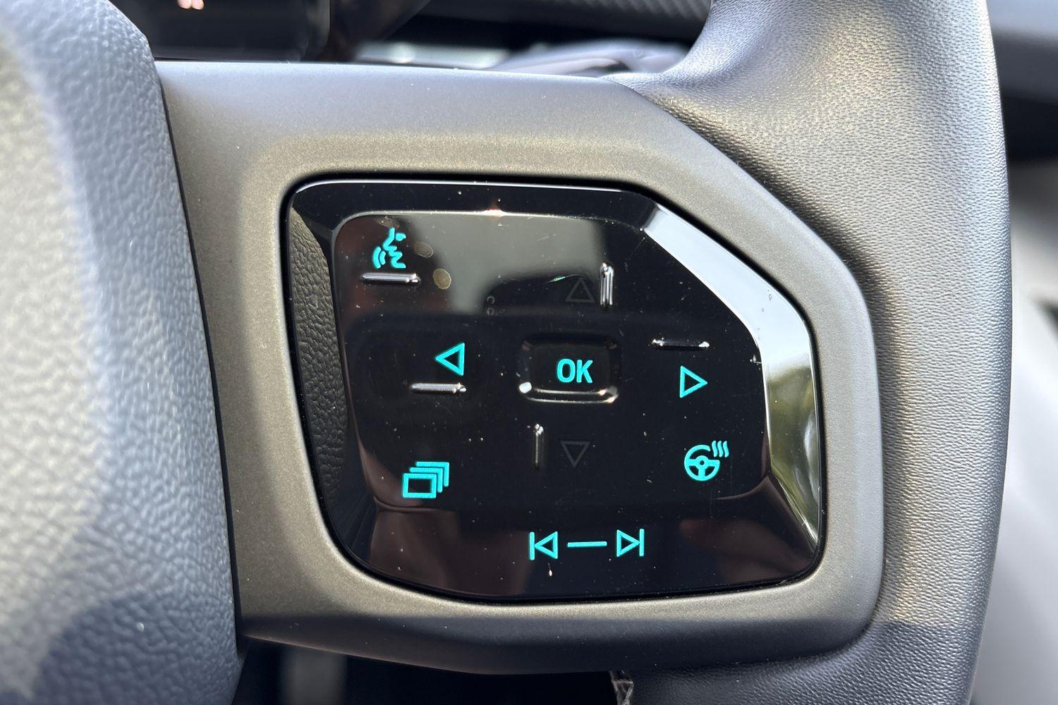 Ford Explorer Photo 34
