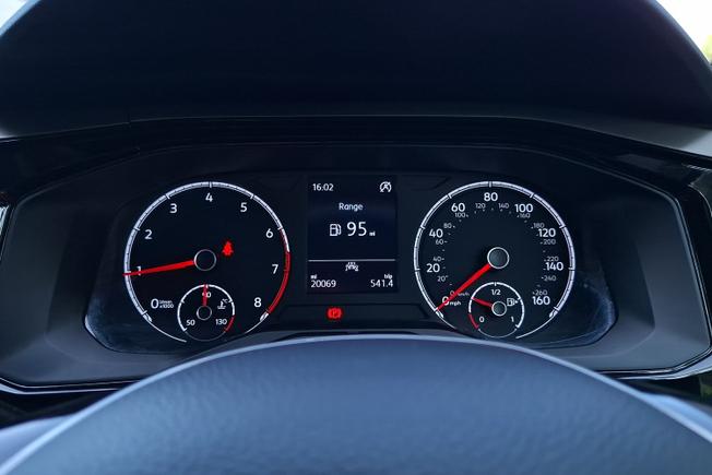 VOLKSWAGEN Polo Photo 15