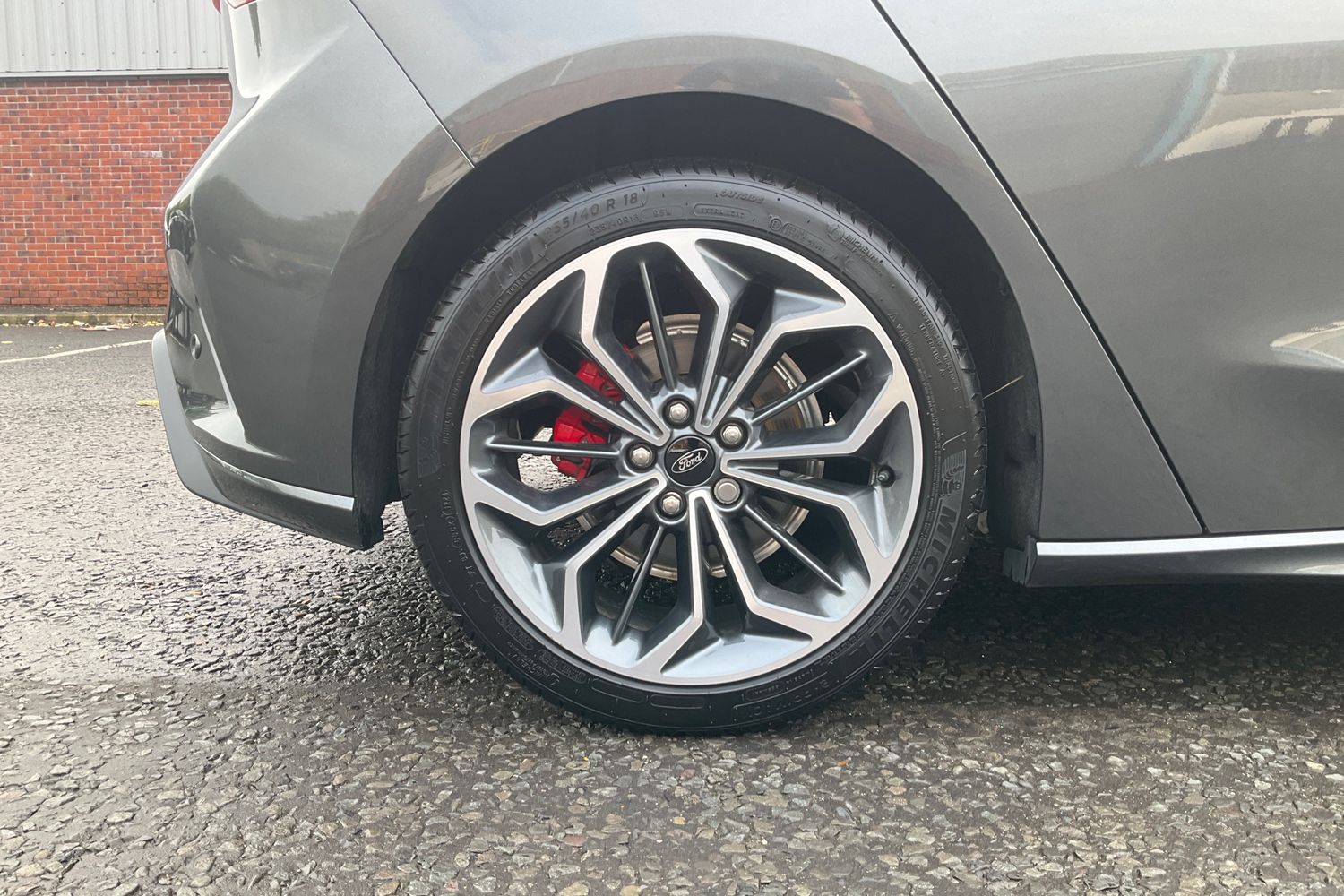 Ford Focus Photo 7