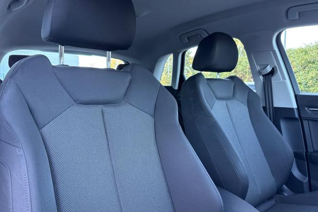 Audi Q3 Photo 33