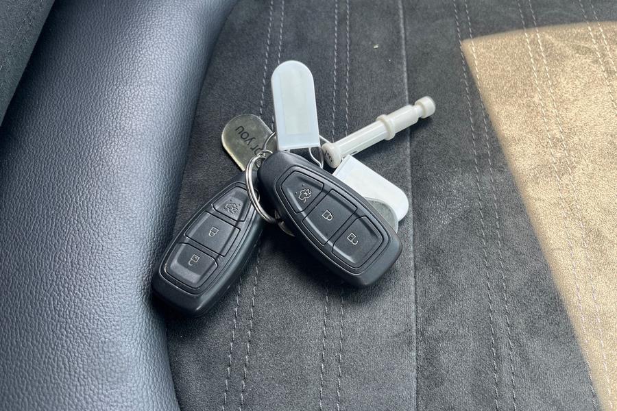 Ford Kuga Photo autoimg-97aa07021a176ea1b63cfe65ad7711bf04ba9257.jpg