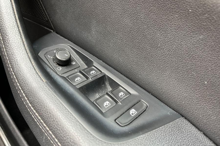 Volkswagen PASSAT Photo autoimg-97ab814ed6e7b1e7e0f609b8ed8567f95c932b73.jpg