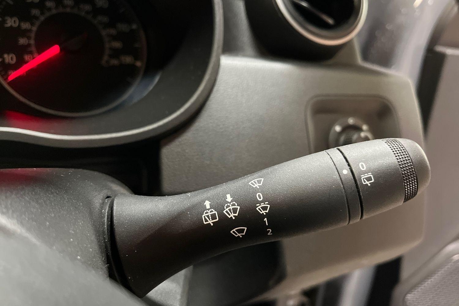 Dacia DUSTER Photo 14