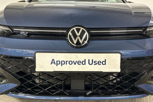 VOLKSWAGEN Golf Photo 29