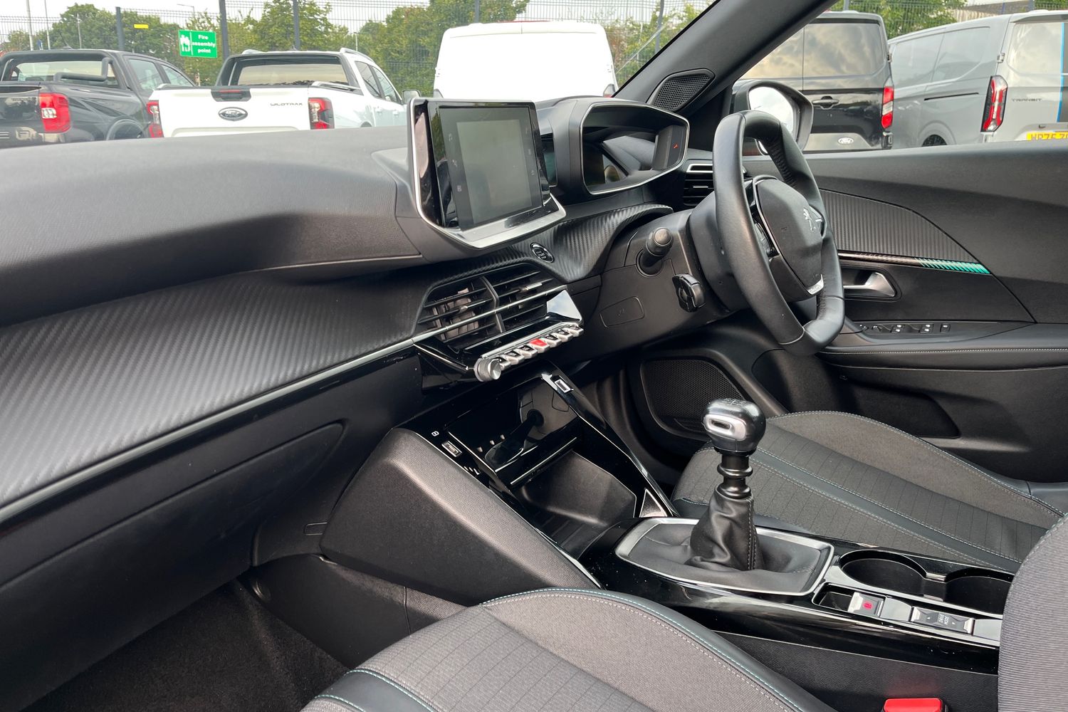 Peugeot 2008 Photo 17