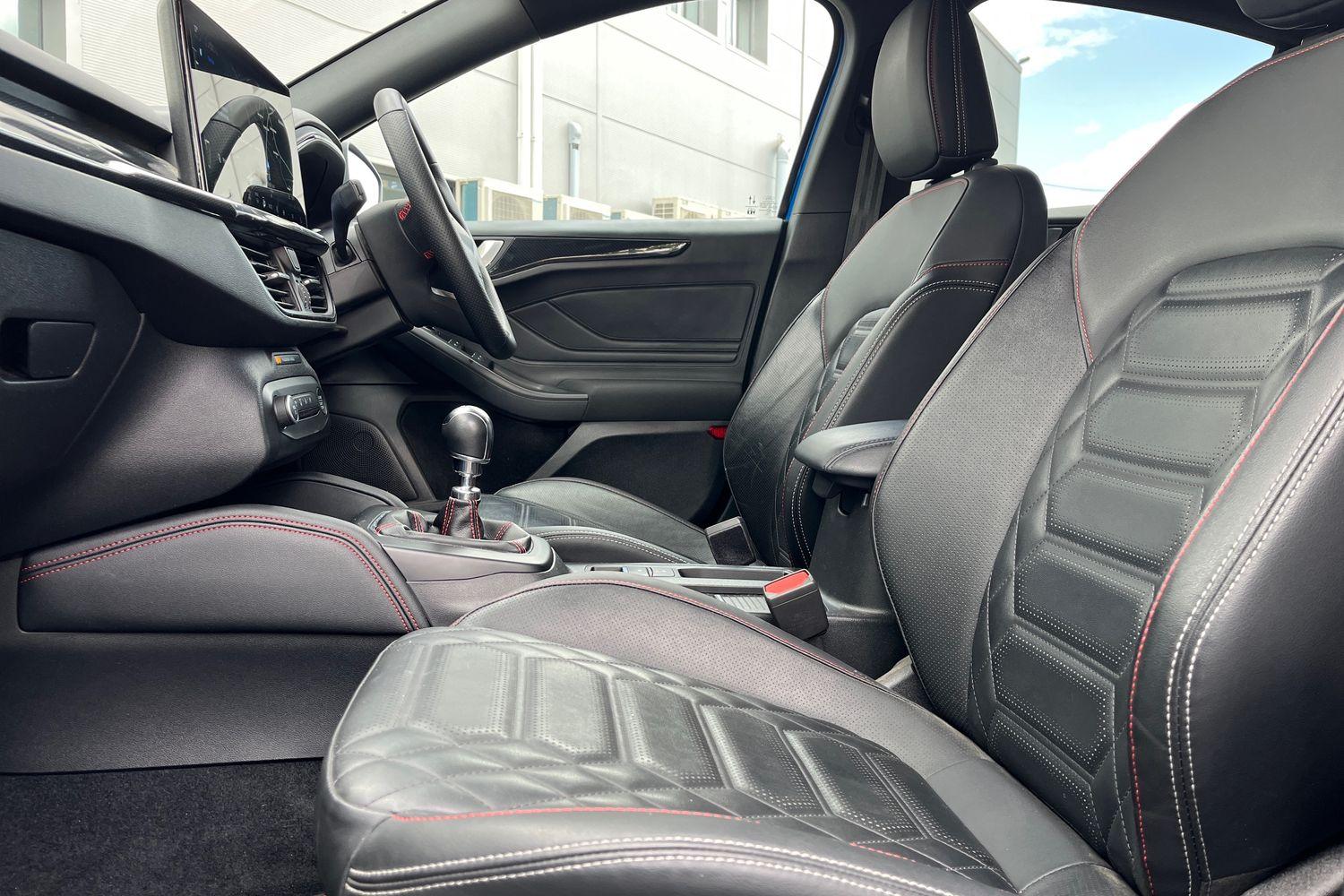 Ford FOCUS Photo 18