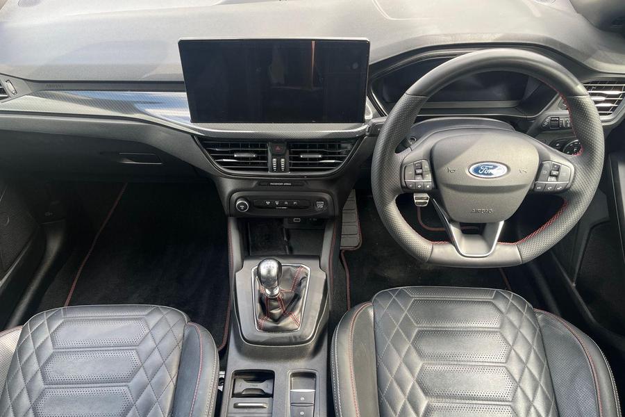 Ford FOCUS Photo autoimg-97b2befcf86e783043ff52179072d8482aff56ea.jpg