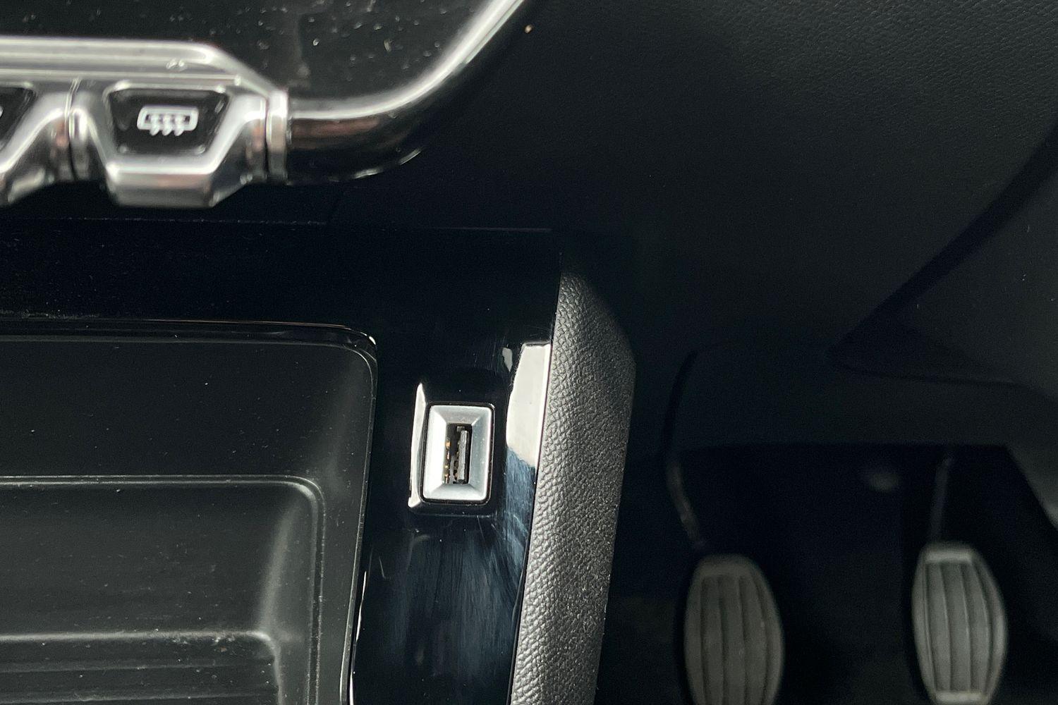Peugeot 2008 Photo 36