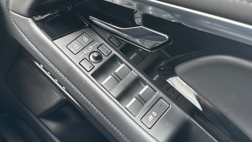 Land Rover Range Rover Evoque Photo autoimg-97b74c3acae02d8dffc6902f0eb3434bbff7a48d.jpg